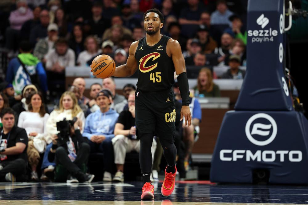 现出的冷静 现出的冷静